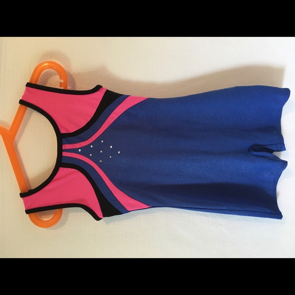 Freestyle by Danskin
Girls' Gymnastics
Biketard
Rhine Stud
Detailing
6/6x